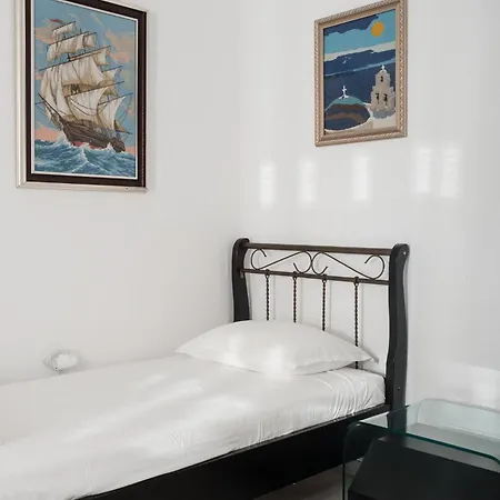 Vila Natali Himare Exterior photo