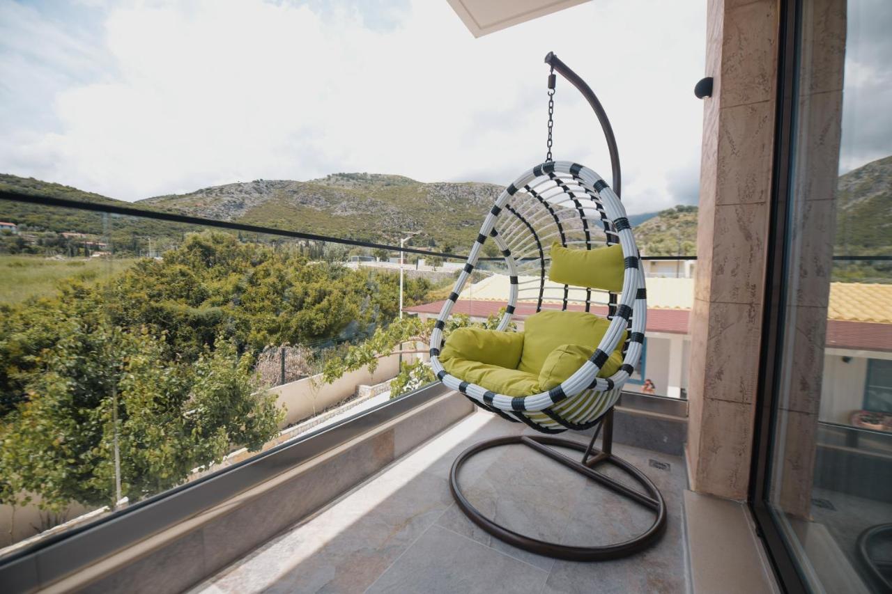 Natali * Himare